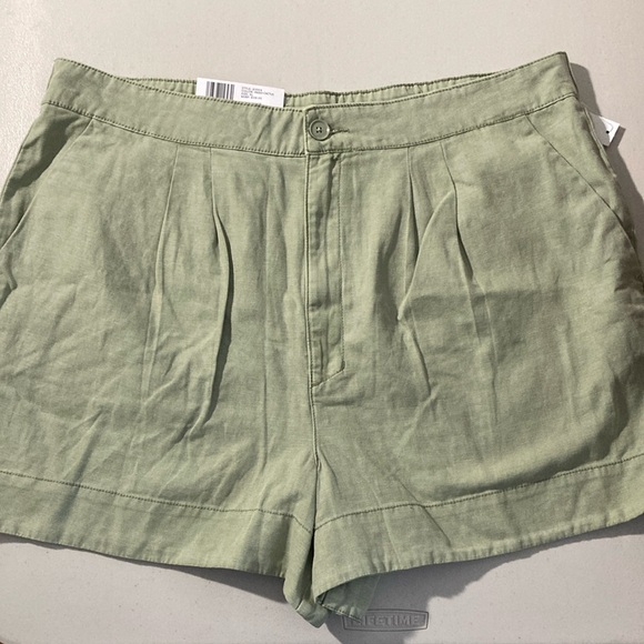 Joie Pleated Short, XL, Faded Cactus, Style JE3364 - Picture 4 of 16